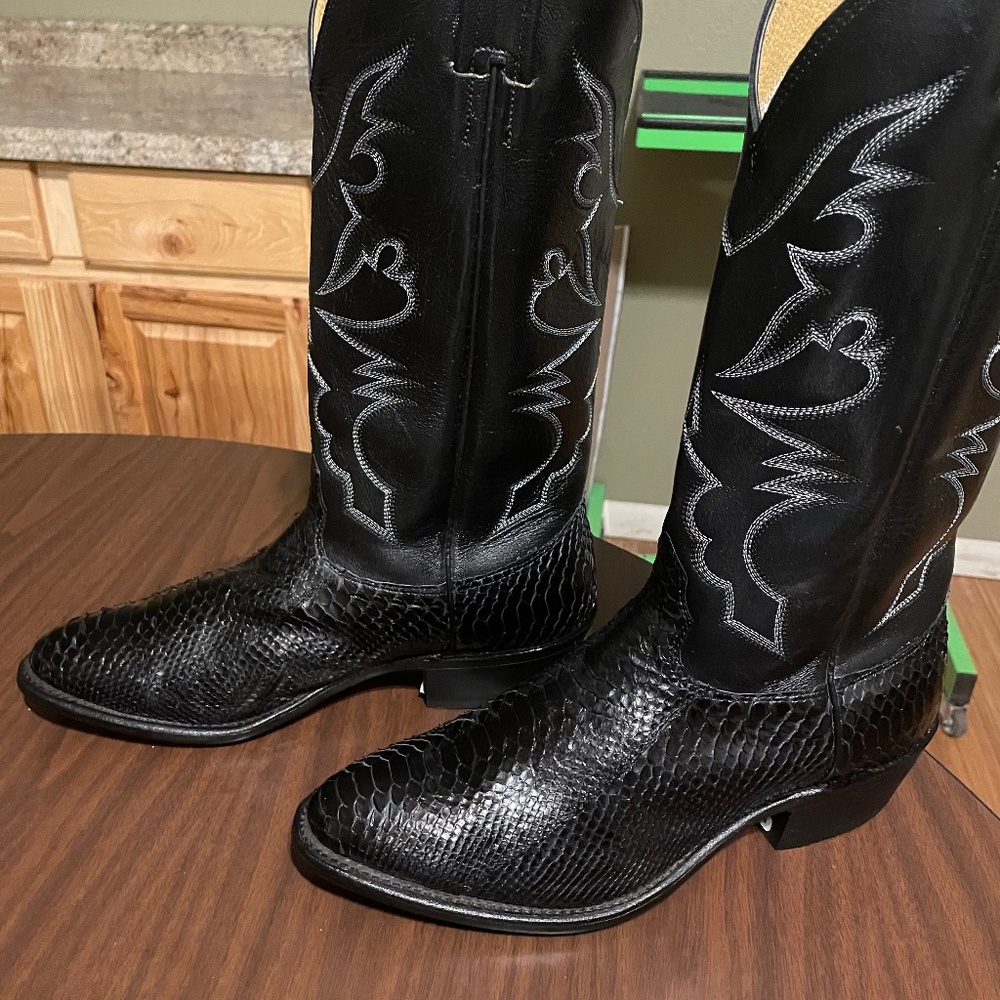 Cowboy Boots,  Cavander’s Snake Skin , Size 10 X